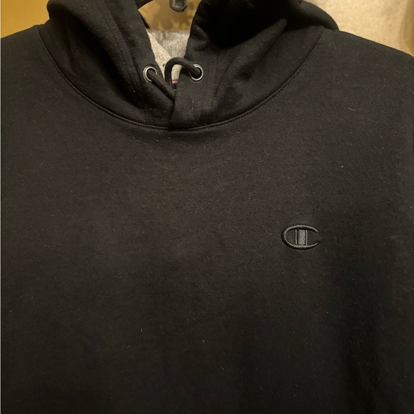 Men Champion Hoodie in XL - Picture 4 of 6